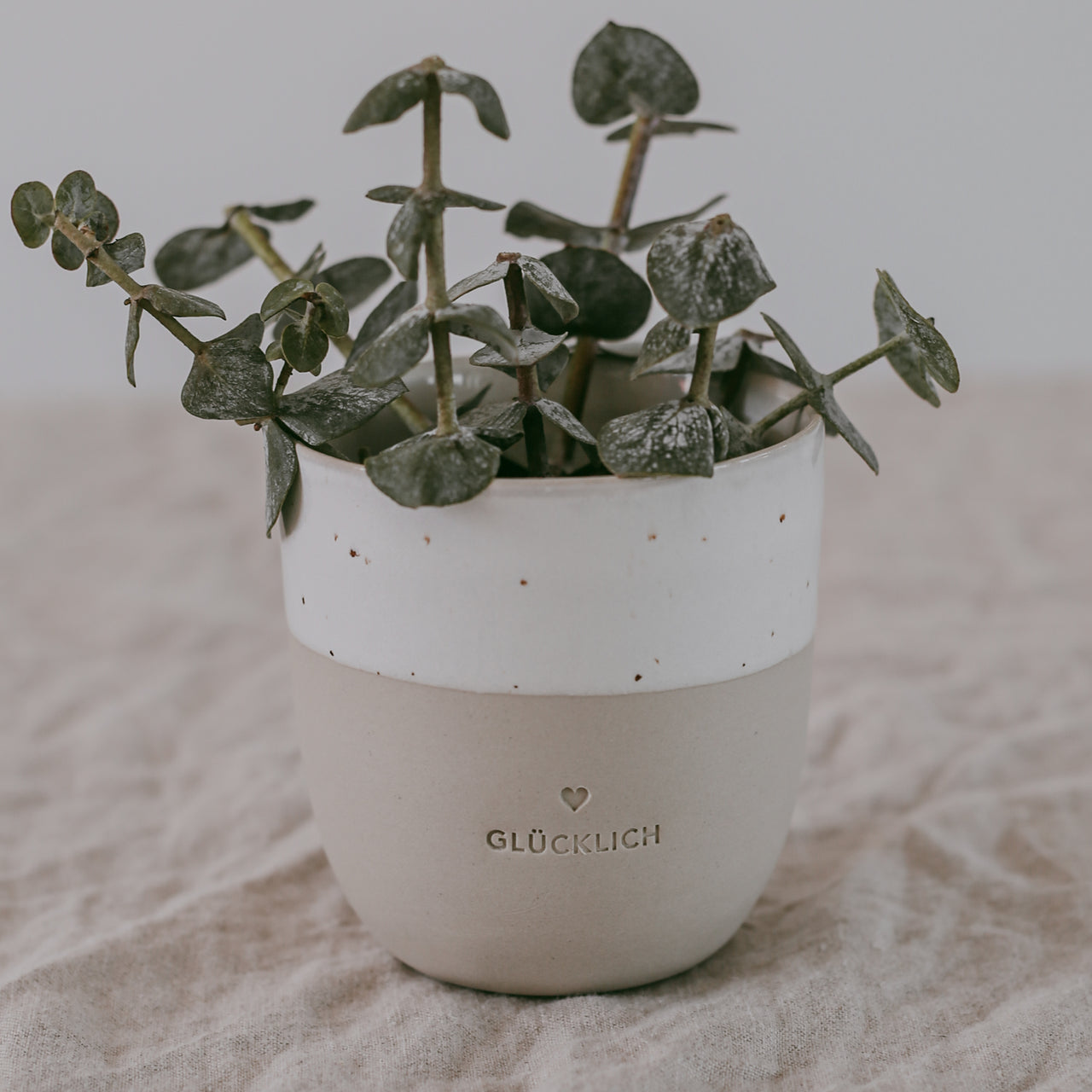 Kleiner Becher Glücklich